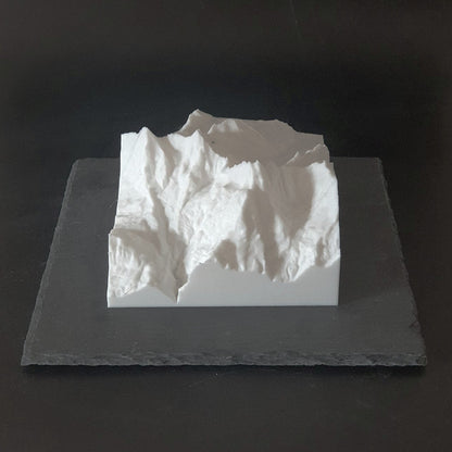 Modèle 3D Jungfrau / Eiger / Mönch avec base en pierre