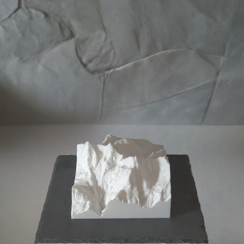 Modèle 3D Jungfrau / Eiger / Mönch avec base en pierre